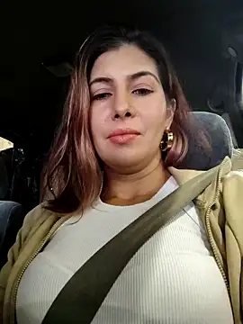 scarlett moore online show from December 5, 2025, 4:58 pm