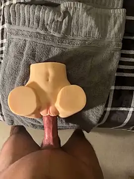 Skinnyywithbigdick online show from January 18, 2025, 5:04 pm