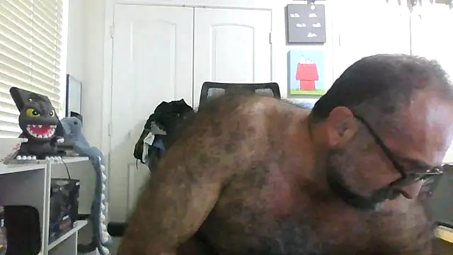 chainjulious online show from October 16, 2025, 3:35 pm