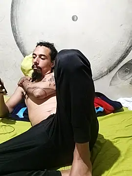 iirgastam3 online show from September 12, 2025, 1:06 am