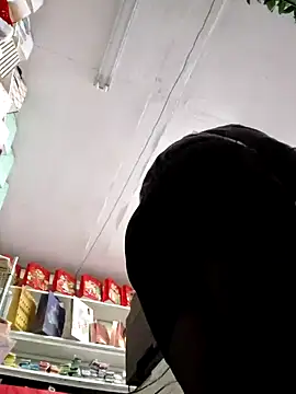 Mia Novikov online show from December 6, 2024, 6:28 pm