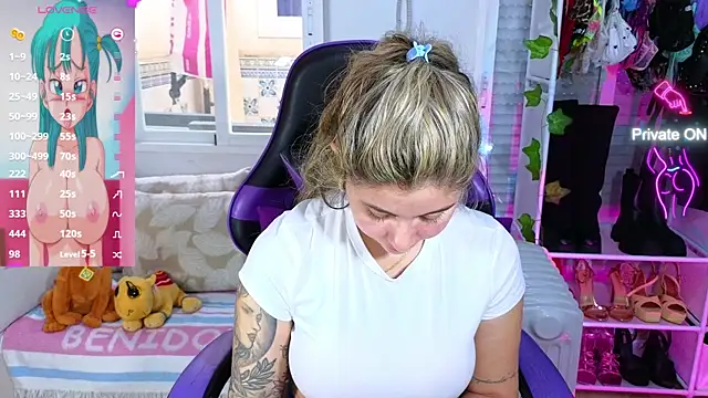 Tawny cox online show from March 7, 2025, 4:33 pm