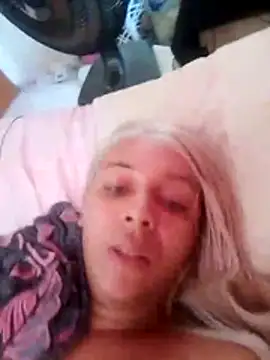 transgirl26 online show from December 17, 2025, 10:21 am