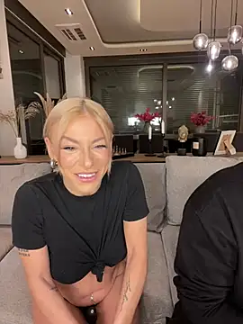 Snapshot of SexOnMyLvL chatting on January 13, 2025, 10:03 pm SexOnMyLvL online show from January 13, 2025, 10:03 pm