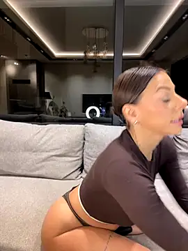 Snapshot of SexOnMyLvL chatting on October 21, 2025, 7:36 pm SexOnMyLvL online show from October 21, 2025, 7:36 pm