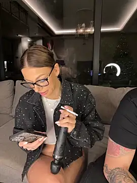 Snapshot of SexOnMyLvL chatting on November 21, 2025, 8:29 pm SexOnMyLvL online show from November 21, 2025, 8:29 pm