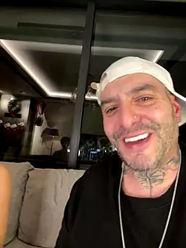 Snapshot of SexOnMyLvL chatting on December 4, 2025, 9:56 pm SexOnMyLvL online show from December 4, 2025, 9:56 pm