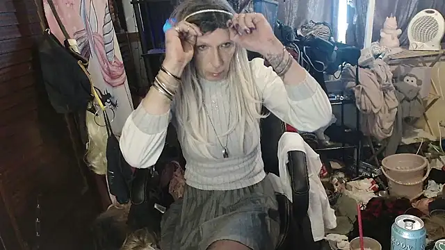 Ombeline1 online show from January 18, 2026, 1:04 pm