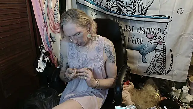 Ombeline1 online show from March 6, 2026, 6:21 am