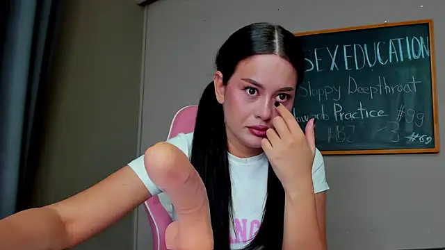 AmedeeaBanks online show from January 27, 2025, 8:49 pm