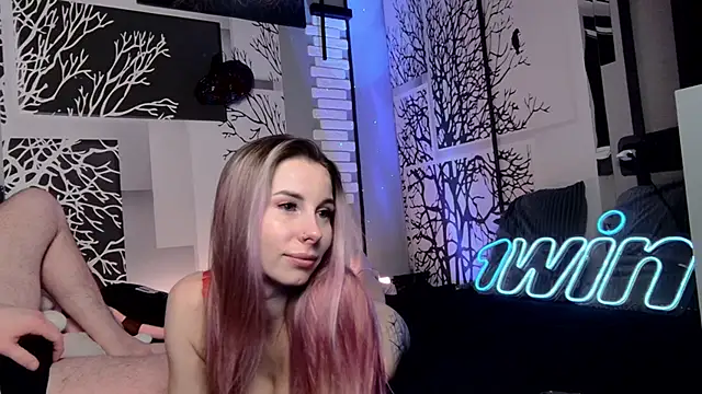 niki7377 online show from February 22, 2025, 3:14 pm