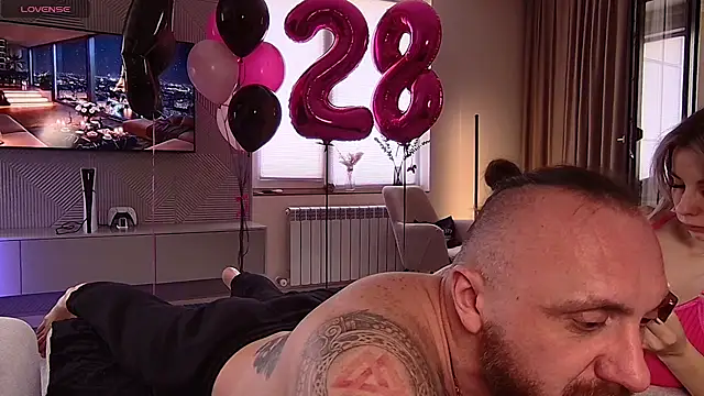 niki7377 online show from April 21, 2026, 5:14 am