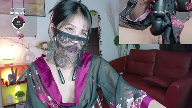 Snapshot of Kirei_kirei chatting on December 23, 2025, 7:39 am Kirei kirei online show from December 23, 2025, 7:39 am