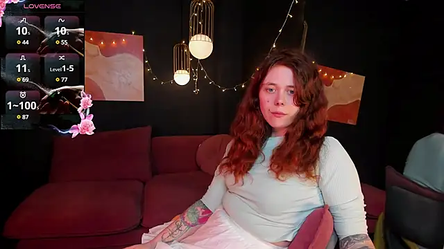 SophiePure online show from February 25, 2025, 8:30 pm