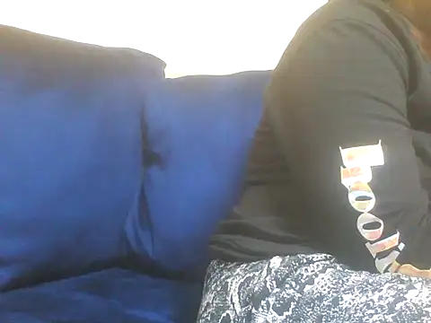 Snapshot of Sexy_Riri chatting on October 8, 2025, 2:04 pm Sexy Riri online show from October 8, 2025, 2:04 pm