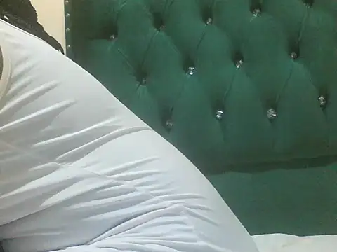 Snapshot of Sexy_Riri chatting on November 13, 2025, 7:57 pm Sexy Riri online show from November 13, 2025, 7:57 pm