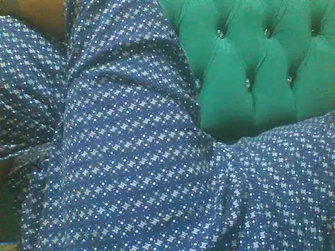 Snapshot of Sexy_Riri chatting on November 15, 2025, 10:34 am Sexy Riri online show from November 15, 2025, 10:34 am