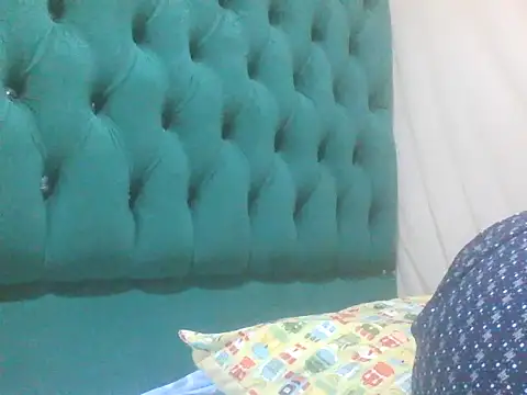 Snapshot of Sexy_Riri chatting on November 21, 2025, 10:41 pm Sexy Riri online show from November 21, 2025, 10:41 pm