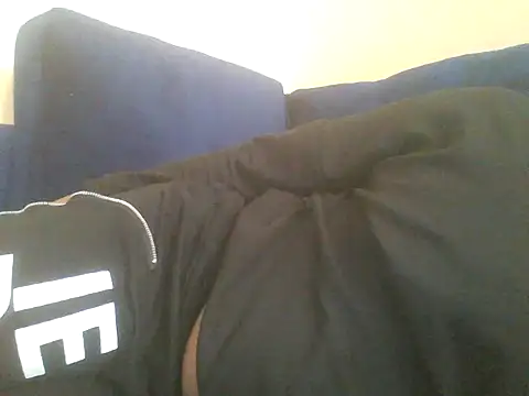 Snapshot of Sexy_Riri chatting on December 4, 2025, 1:09 pm Sexy Riri online show from December 4, 2025, 1:09 pm