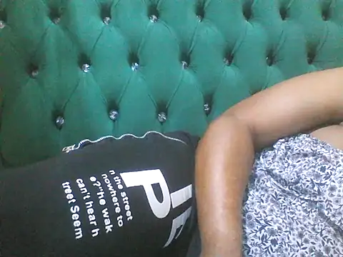 Sexy Riri online show from December 5, 2025, 1:14 am