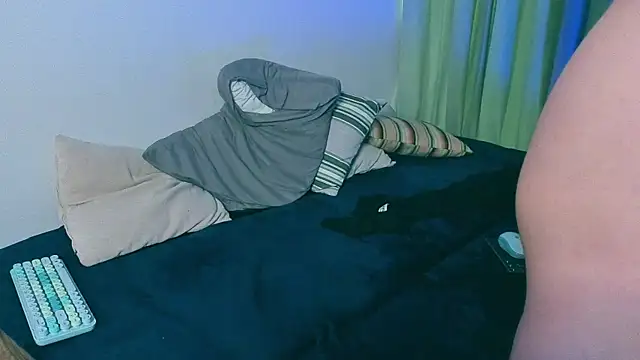 Samuel Andrew online show from January 7, 2025, 5:01 am