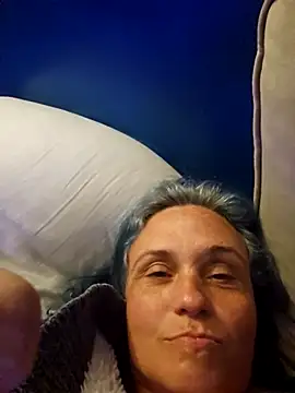 stellaquinn1775 online show from October 6, 2025, 4:54 am