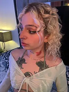 Bonnie vega online show from September 20, 2025, 9:27 pm