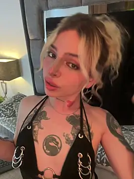 Bonnie vega online show from November 29, 2025, 8:23 pm