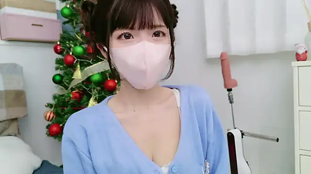 -minami- online show from December 4, 2024, 2:15 pm