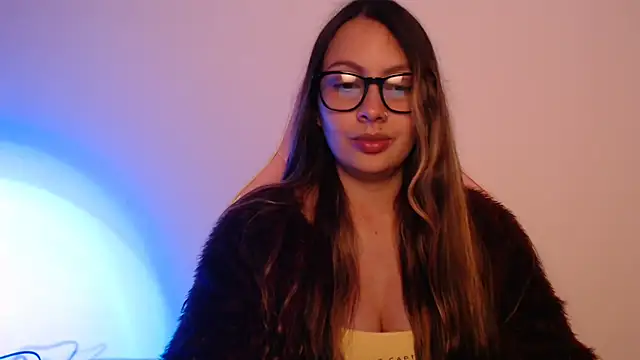 lalawhitte online show from December 1, 2025, 9:53 pm