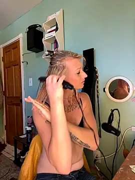 Cutetrans90 online show from October 20, 2025, 5:13 pm