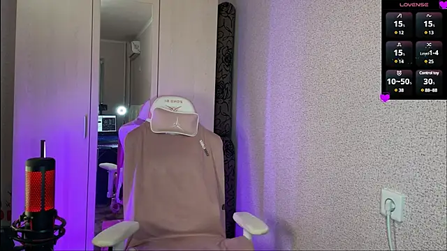 Katrin  kiss online show from March 5, 2025, 9:26 pm