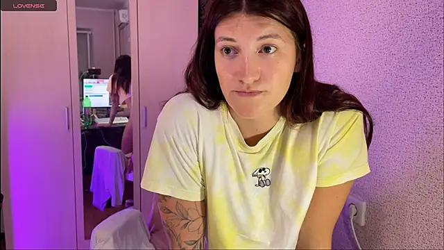 Katrin  kiss online show from September 9, 2025, 9:36 pm