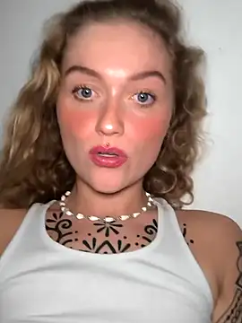 Goldloeckchen159 online show from December 9, 2024, 7:39 pm