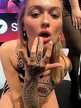 Goldloeckchen159 online show from September 25, 2025, 10:41 am