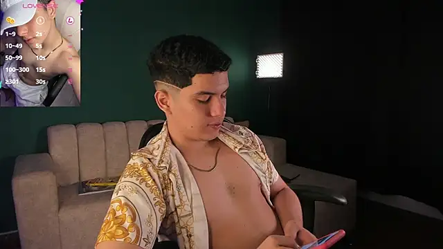 Brat  online show from March 5, 2025, 12:00 pm