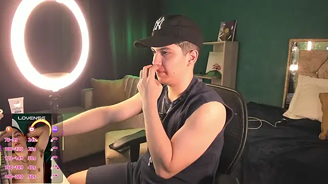 Brat  online show from September 16, 2025, 4:19 pm