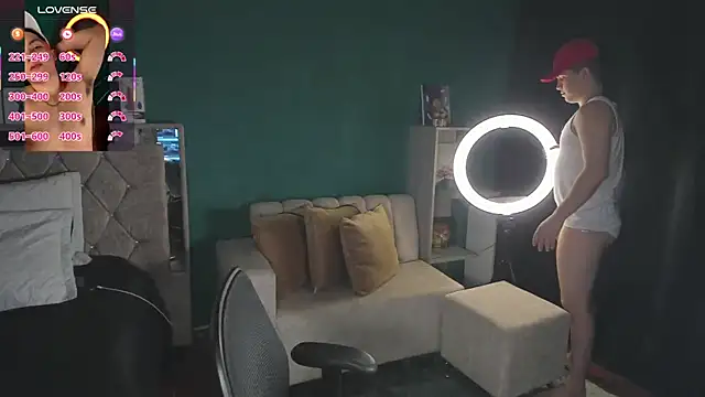 Brat  online show from October 2, 2025, 3:41 pm