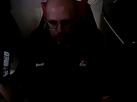 KrazyLegz online show from October 9, 2025, 11:14 pm