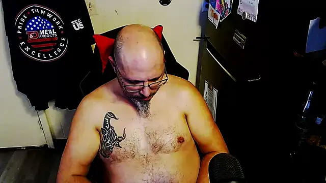 KrazyLegz online show from February 13, 2026, 10:28 pm