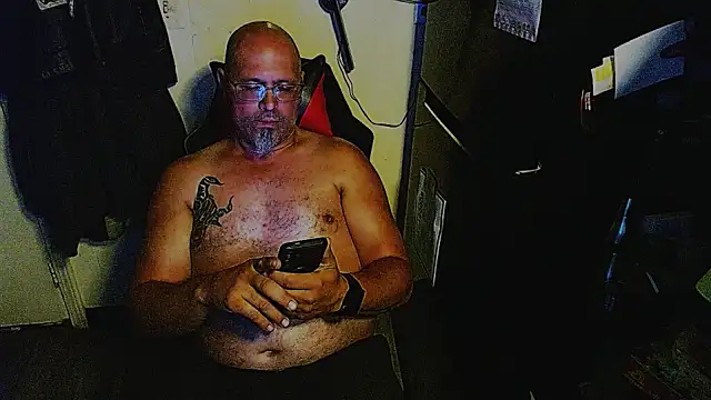 KrazyLegz online show from July 5, 2026, 11:45 pm