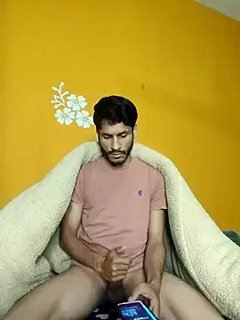 Snapshot of Palyboy426 chatting on January 28, 2025, 12:05 am Palyboy426 online show from January 28, 2025, 12:05 am