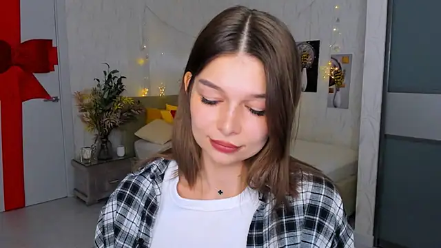 ContinentOfTranquility online show from February 4, 2025, 5:10 am