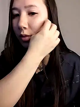 Japabaixinha online show from February 6, 2025, 4:21 am