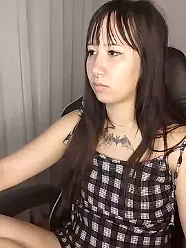 Japabaixinha online show from February 26, 2025, 4:03 am