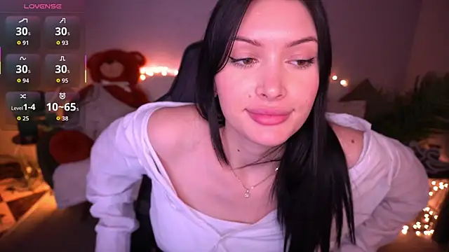 MilaSecrett online show from February 19, 2026, 2:02 pm