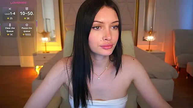 Snapshot of MilaSecrett chatting on May 16, 2026, 1:10 pm MilaSecrett online show from May 16, 2026, 1:10 pm