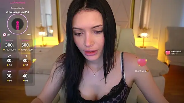 Snapshot of MilaSecrett chatting on June 4, 2026, 6:19 am MilaSecrett online show from June 4, 2026, 6:19 am