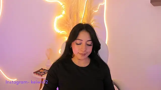 keilelewis online show from February 9, 2025, 11:15 pm