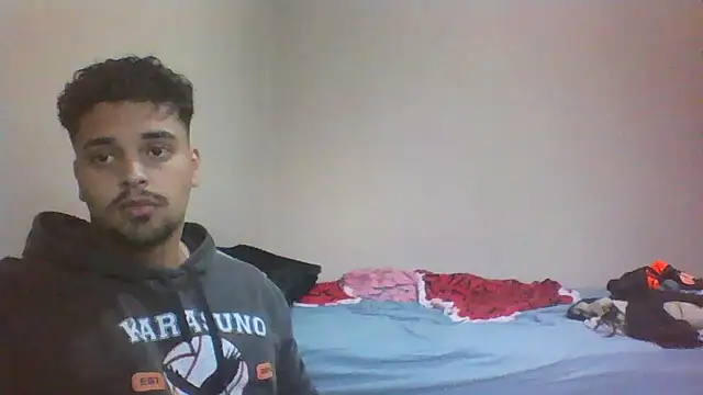 Xcumshot33 online show from November 9, 2025, 5:44 pm